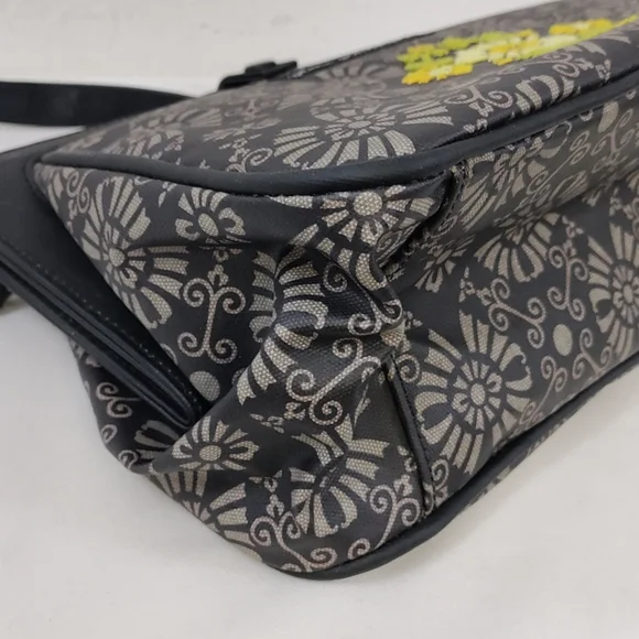 Petunia Pickle Bottom Diaper Bag Handbag - Picture 9 of 14